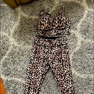 Victoria secret legging and workout bra